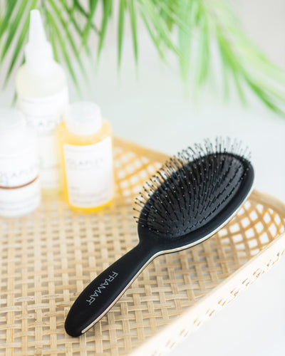 Detangler Brush Black To The Future