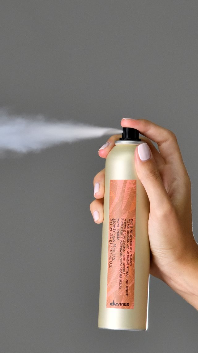 This is a invisible Dry Shampoo 250 ml